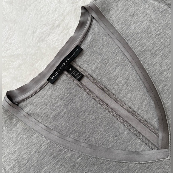 White House Black Market Light Gray V-Neck Long Sleeve Top - Picture 7 of 11